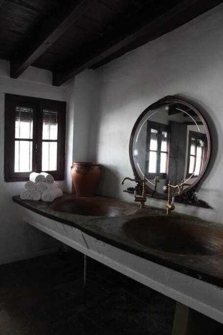 Casa Palacio Del Siglo XVIII En Centro Sevilla ภายนอก รูปภาพ