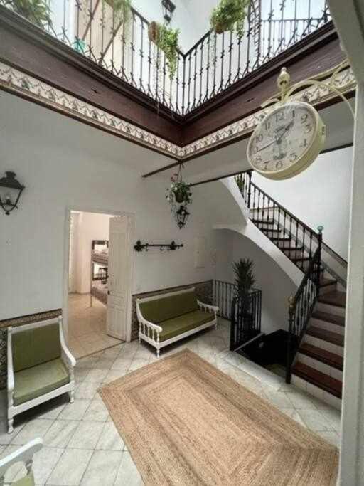 Casa Palacio Del Siglo XVIII En Centro Sevilla ภายนอก รูปภาพ